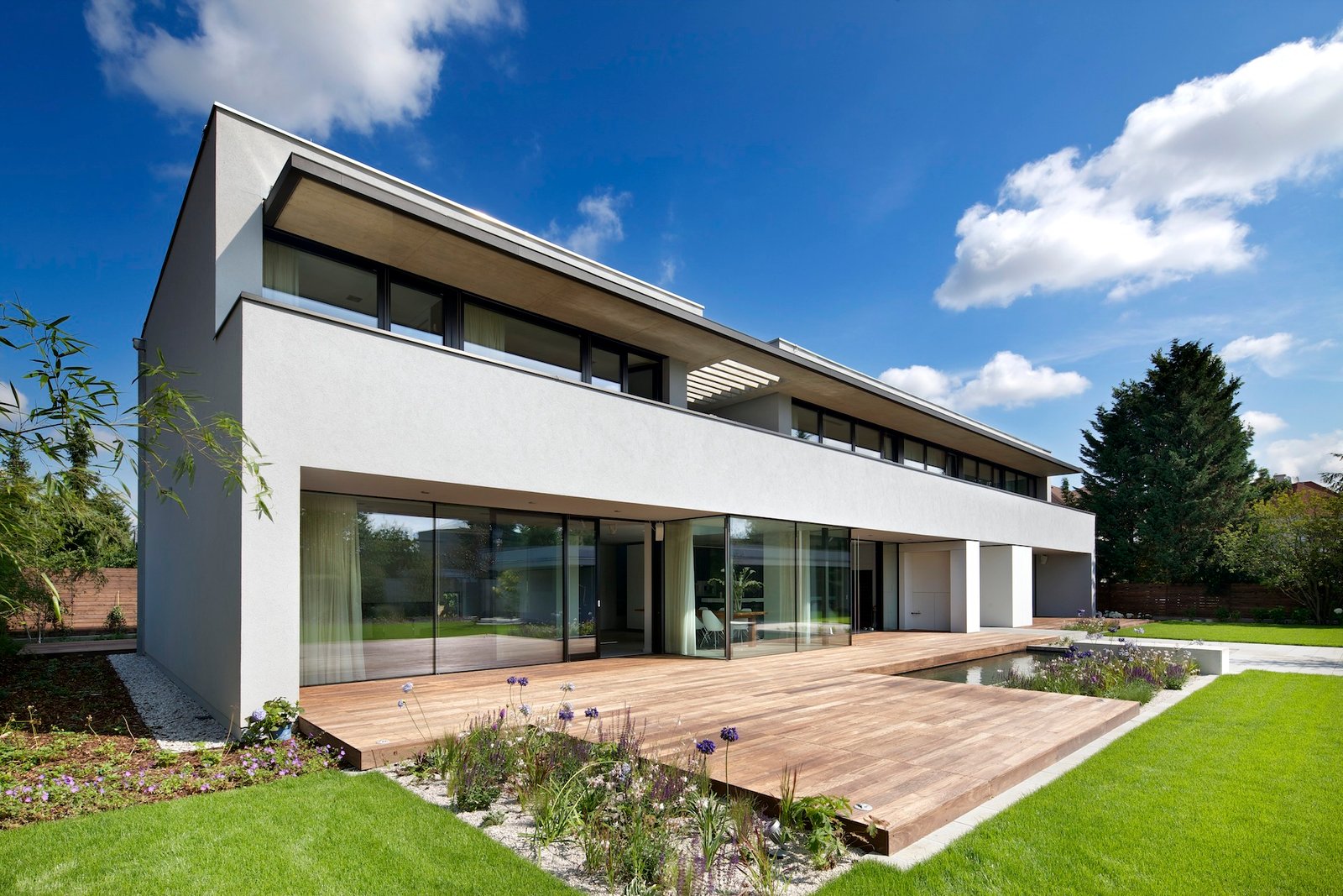 Luxury and Spacious Home on The Coast Luxury and Spacious Home on The Coast